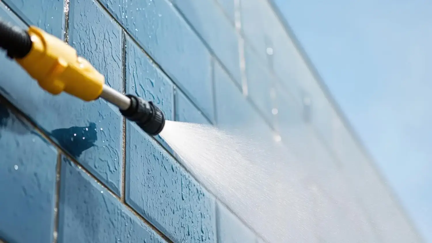 Mycie elewacji bloków Karcherem